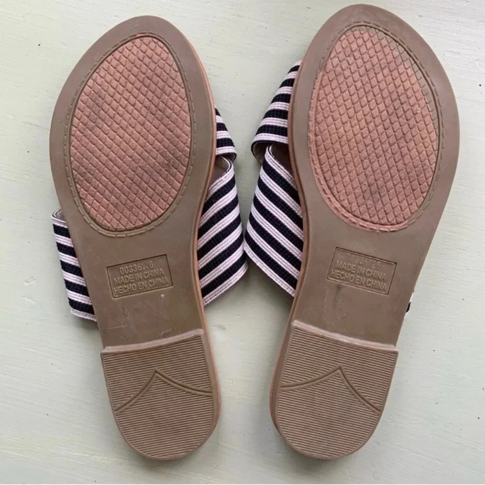 Classic Striped Slides - Picture 4 of 4